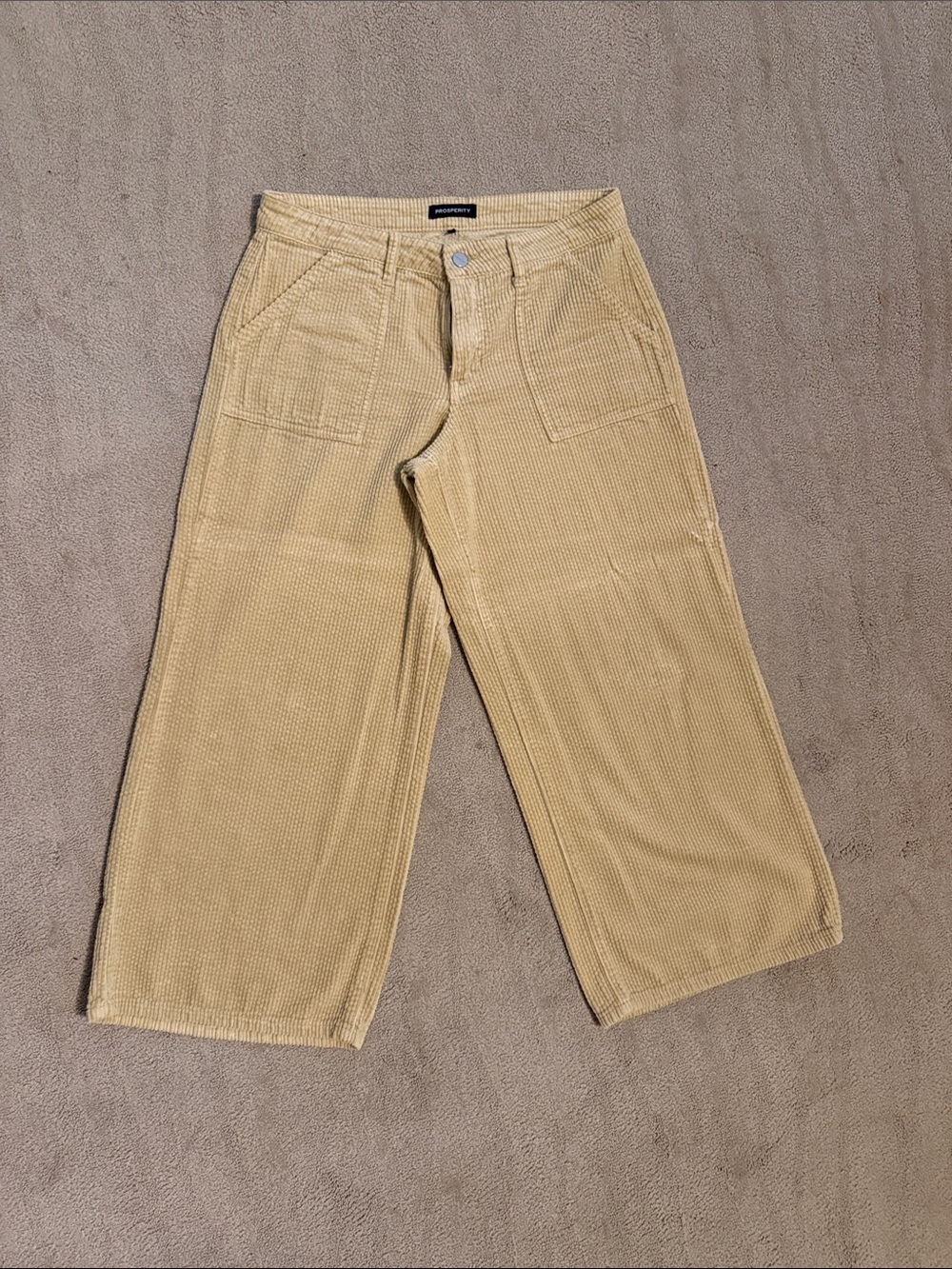 Unknown Brand Women’s Wide-Leg Corduroy Pants in Light Beige